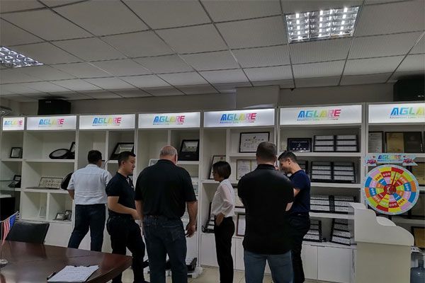 接待豪门国际官网美国客户来造访我们！！