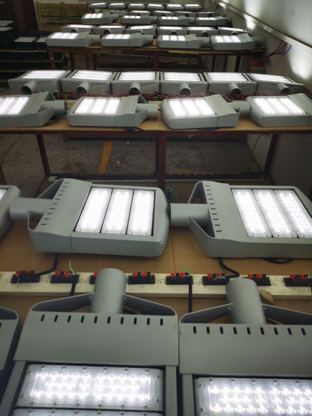 led路灯一般几多瓦(怎样选择功率)